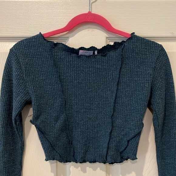 Out from under green crop top, small - Picture 3 of 8